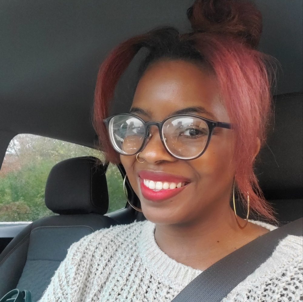 Meet your Posher, Alicia